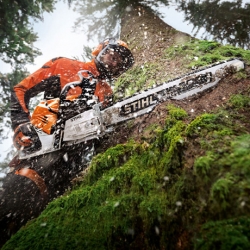 Pilarka STIHL MS 500i Pierwsza na świecie pilarka łańcuchowa z elektronicznym wtryskiem paliwa